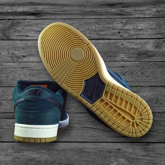 Nike SB Dunk Low Pro Shoes /Deep Fir-Black (Orange Label) (BRAND NEW) - Picture 5 of 6